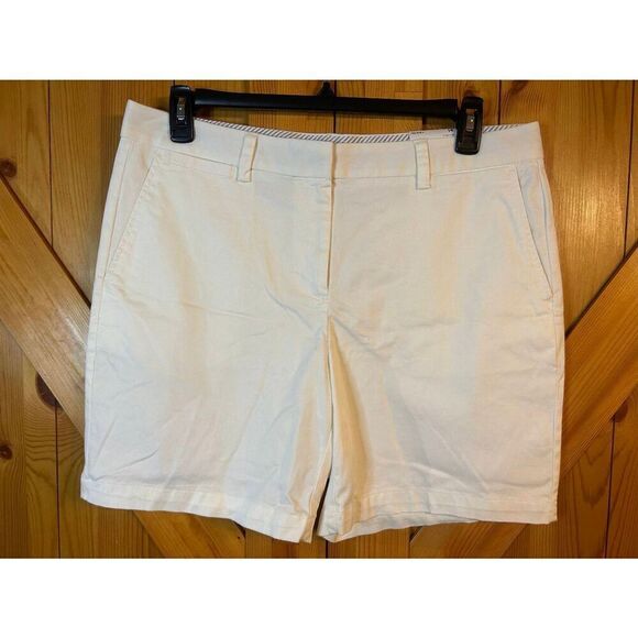 Lands' End Pants - Lands' End Womens White Mid Rise Zip Button Khaki Shorts NWT Size 14 (5134)